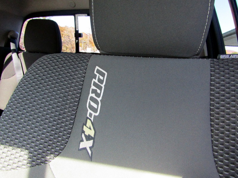 Used 2014 Nissan Frontier 4x4 Crew Cab PRO-4X image 18