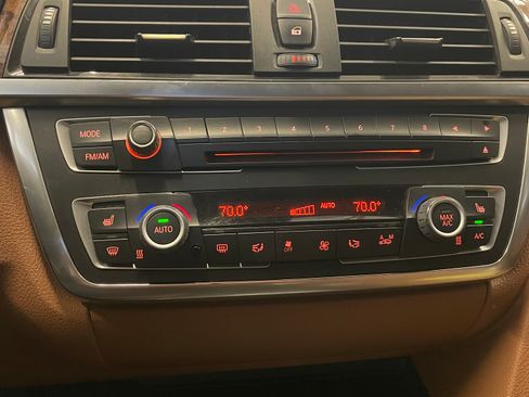 Used 2014 BMW 328i xDrive image 34