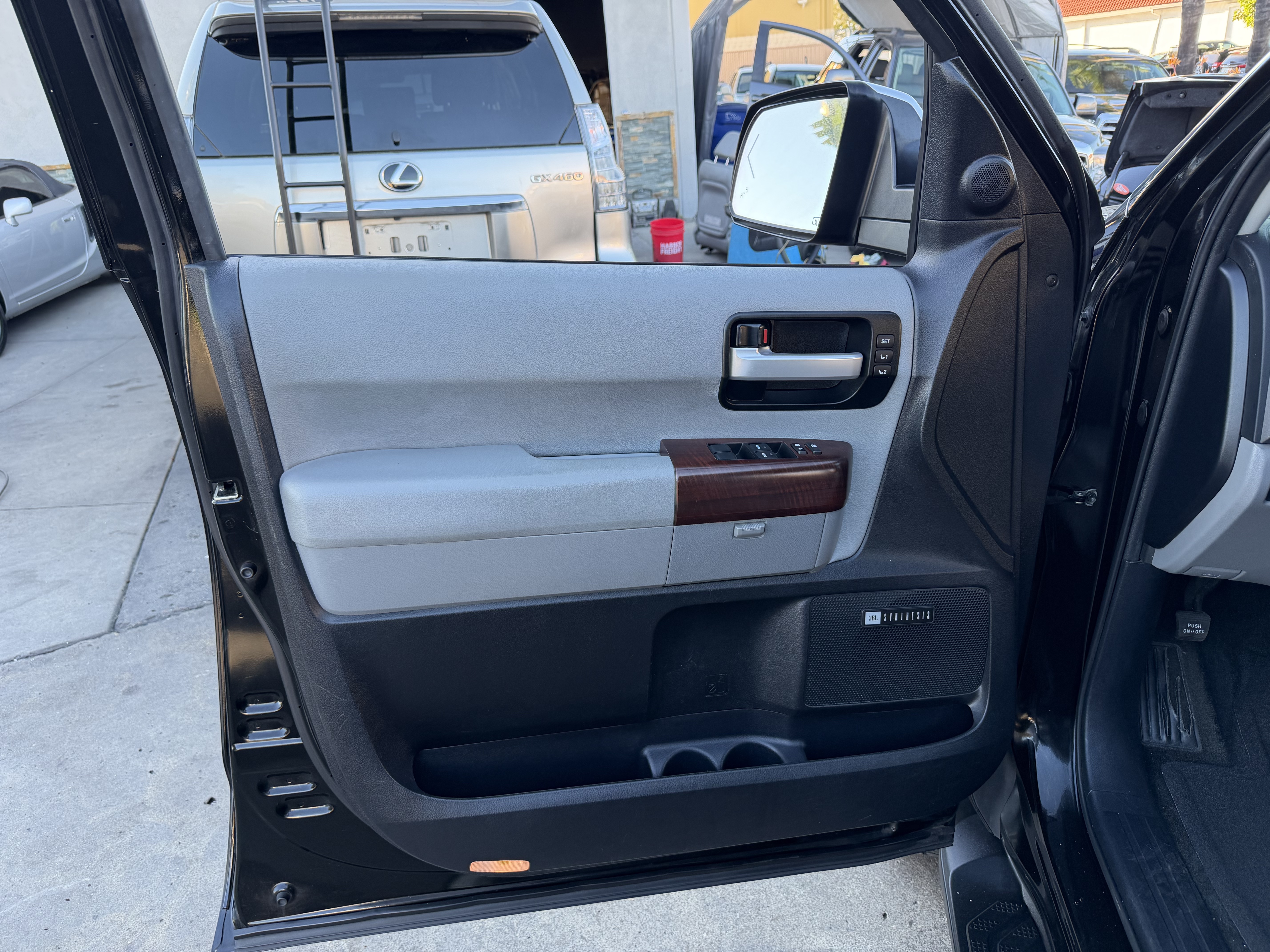 Used 2012 Toyota Sequoia Platinum AWD/4WD image 15