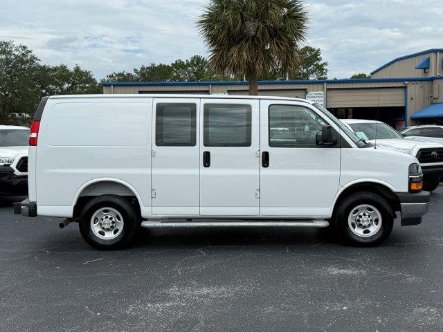 Used 2025 Chevrolet Express 2500 UNAVAIL RWD image 6
