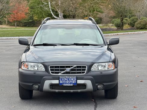 Used 2005 Volvo XC70 image 8
