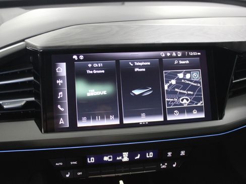 Used 2023 Audi Q4 e-tron Premium Plus image 21