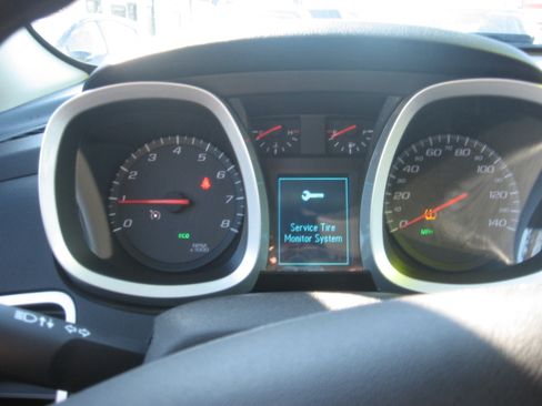 Used 2015 Chevrolet Equinox LS image 10