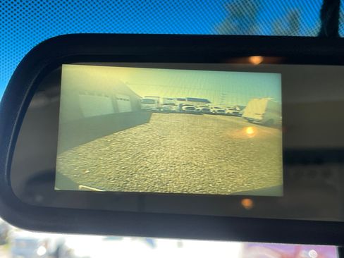 Used 2017 Chevrolet Express 2500 image 17