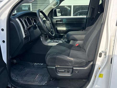 Used 2012 Toyota Tundra SR5 image 11