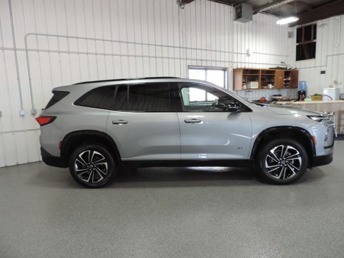 Used 2026 Buick Enclave AWD Sport Touring image 12