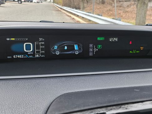 Used 2016 Toyota Prius Four Touring image 17