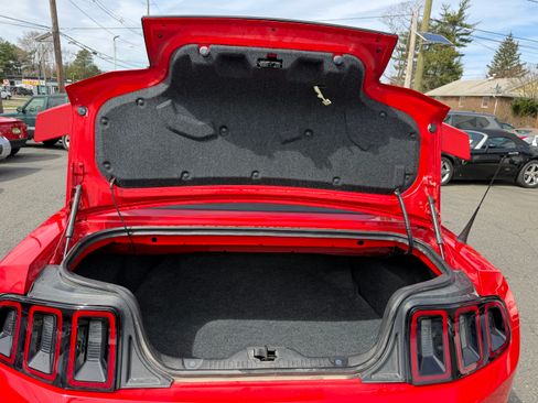 Used 2014 Ford Mustang Premium image 37