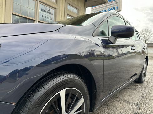 Used 2019 Subaru Impreza 2.0i Premium image 9
