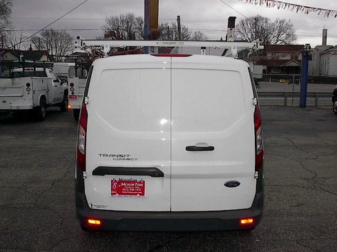 Used 2017 Ford Transit Connect XL image 5