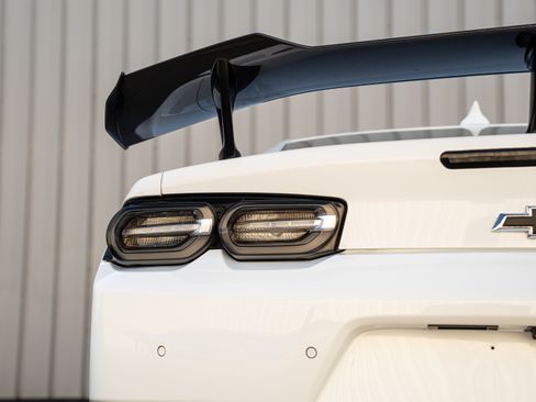 Used 2020 Chevrolet Camaro ZL1 image 38