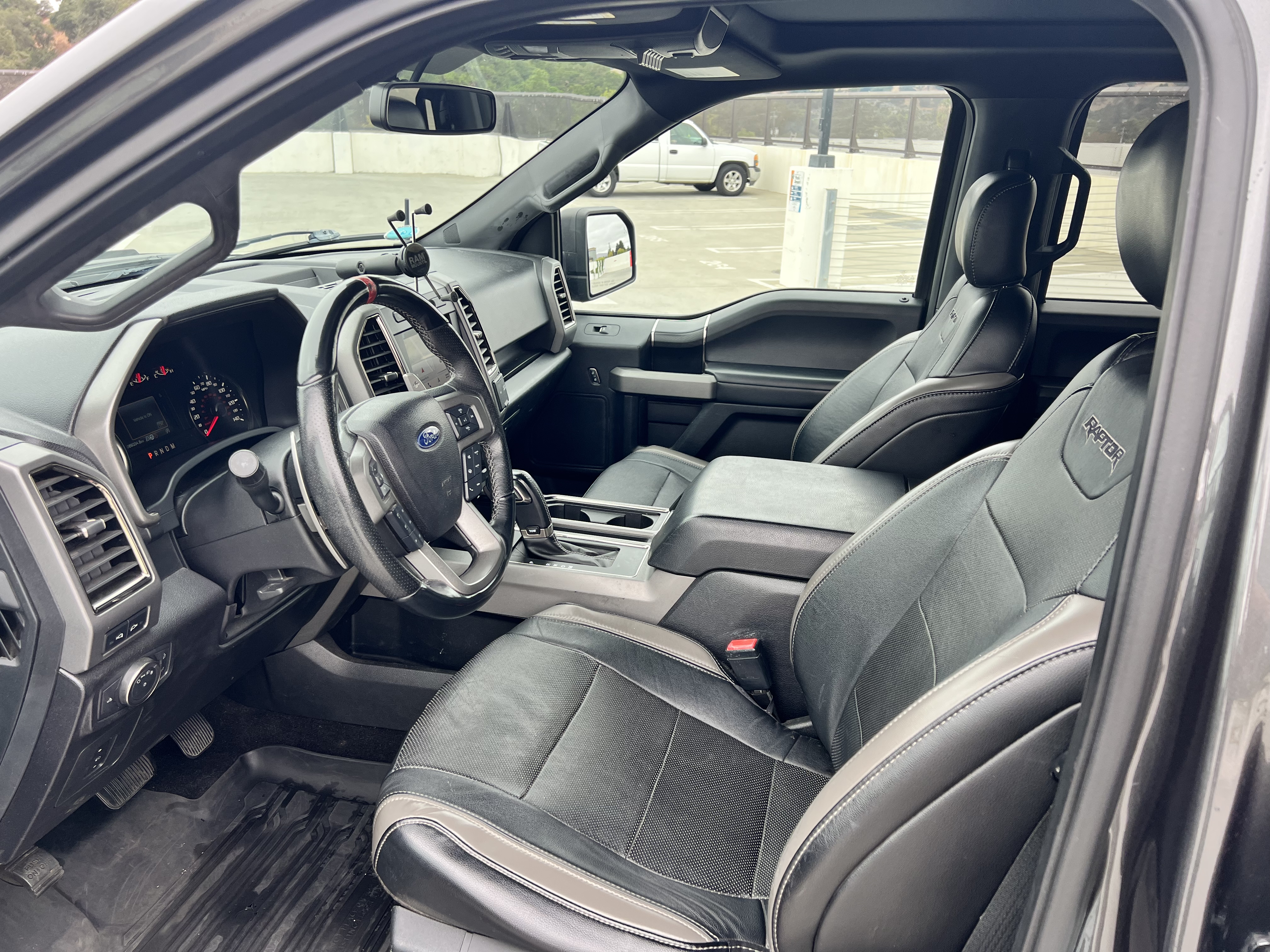 Used 2018 Ford F150 4x4 Crew Cab Raptor image 12