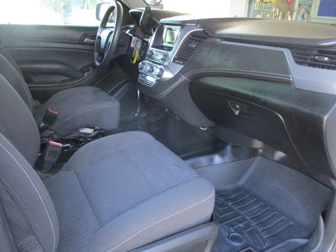 Used 2017 Chevrolet Tahoe image 5