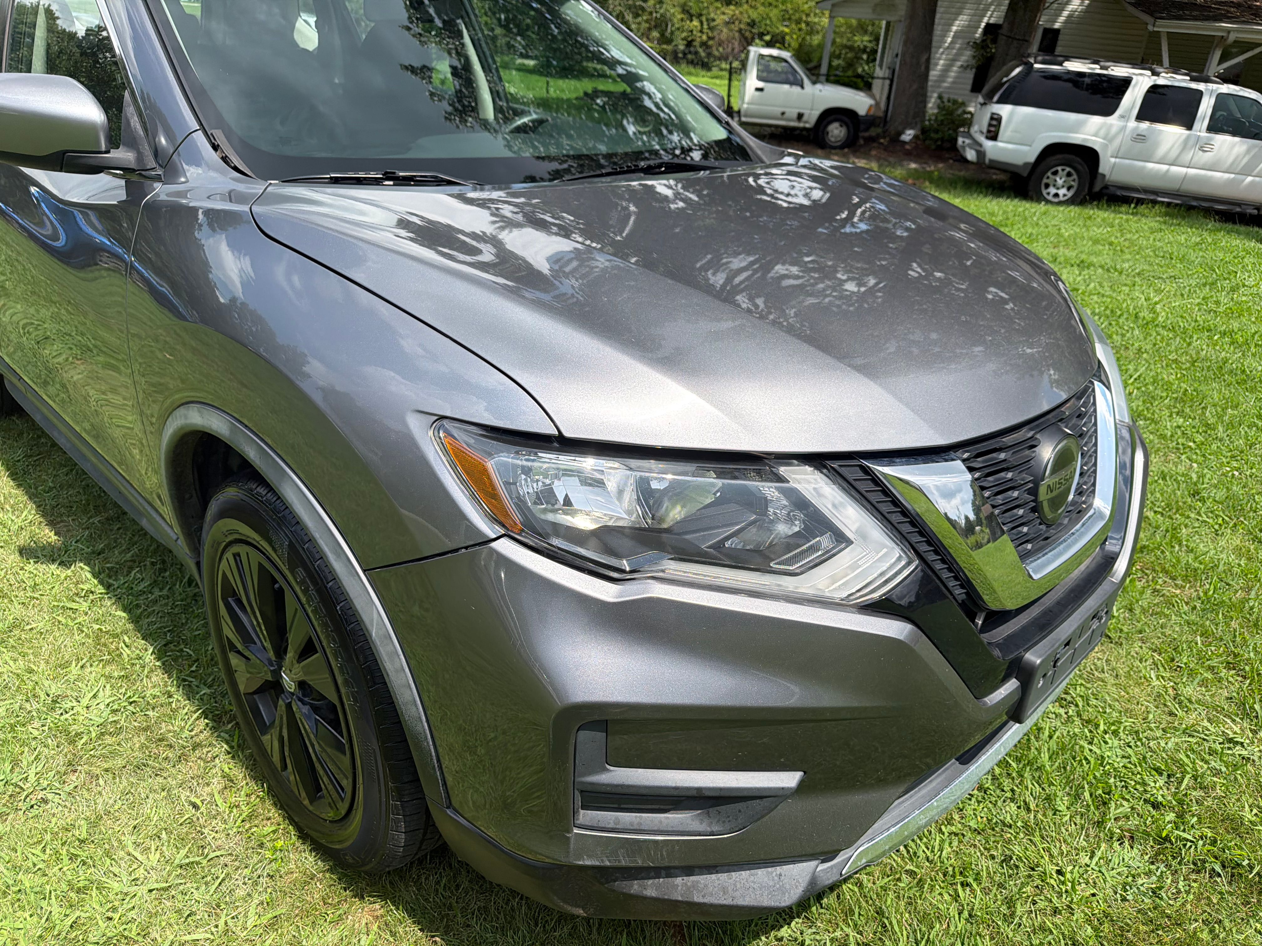 Used 2018 Nissan Rogue AWD image 34
