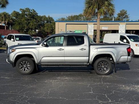 Used 2022 Toyota Tacoma SR5 image 3