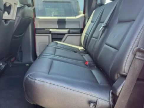 Used 2020 Ford F350 XLT image 7