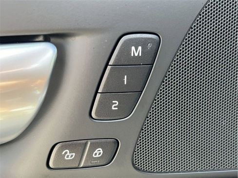 Used 2024 Volvo S60 B5 Core image 31