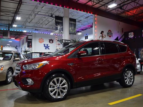 Used 2017 Ford Escape Titanium image 11