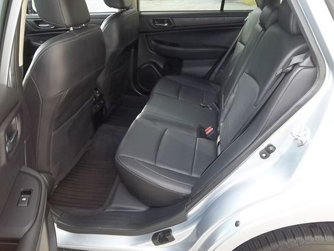 Used 2017 Subaru Outback 2.5i Limited image 26