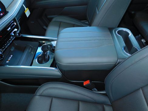 New 2025 Chevrolet Tahoe High Country image 41