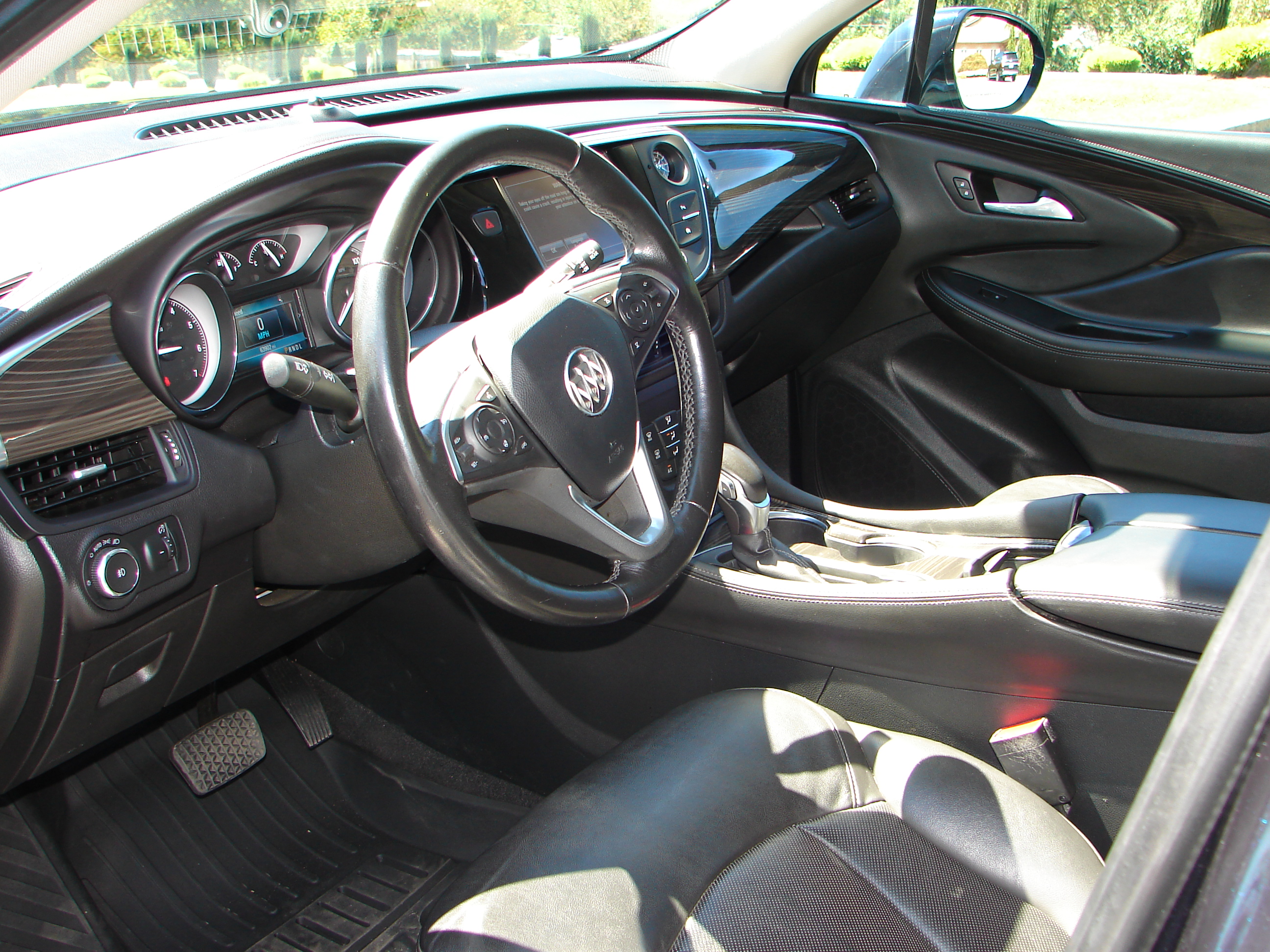 Used 2020 Buick Envision FWD Essence image 5