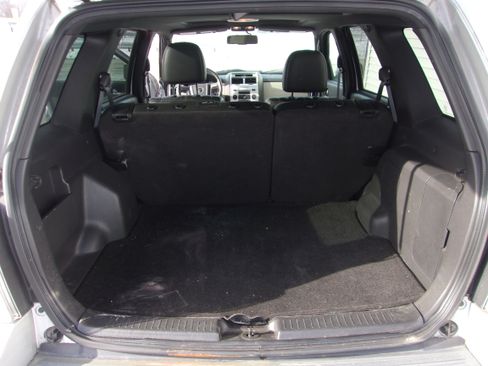 Used 2010 Mercury Mariner Premier image 7