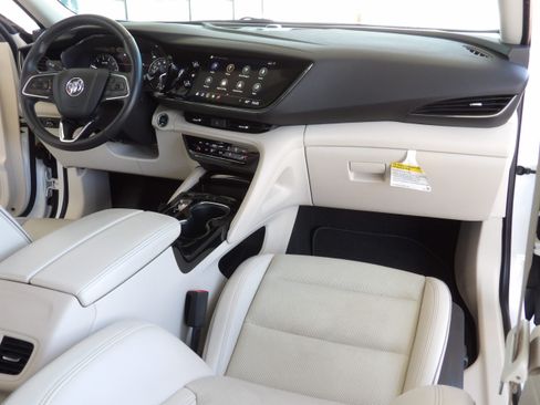 Used 2023 Buick Envision Essence image 4