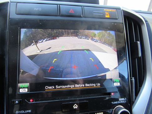 Used 2021 Subaru Ascent Premium image 22