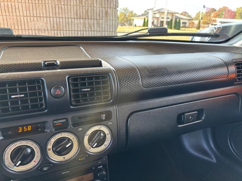 Used 2003 Toyota MR2 Spyder image 14