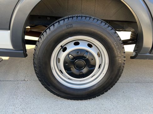 Used 2015 Ford Transit 250 XL image 17