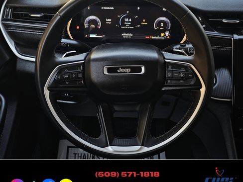 Used 2024 Jeep Grand Cherokee Laredo image 14