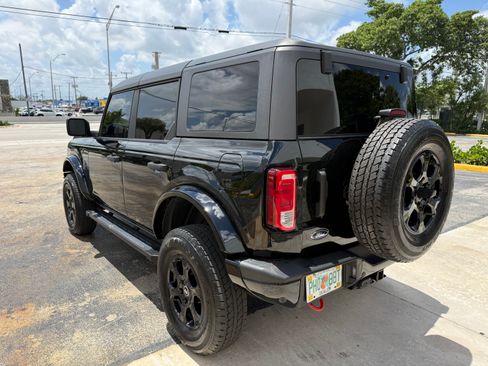 Used 2022 Ford Bronco 4-Door Black Diamond AWD/4WD image 6