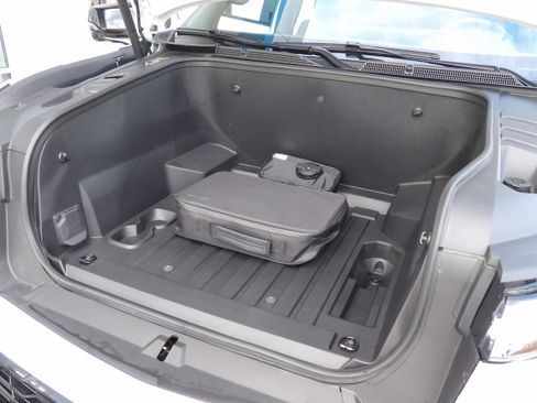 Used 2025 Chevrolet Silverado EV 4x4 Crew Cab RST image 18