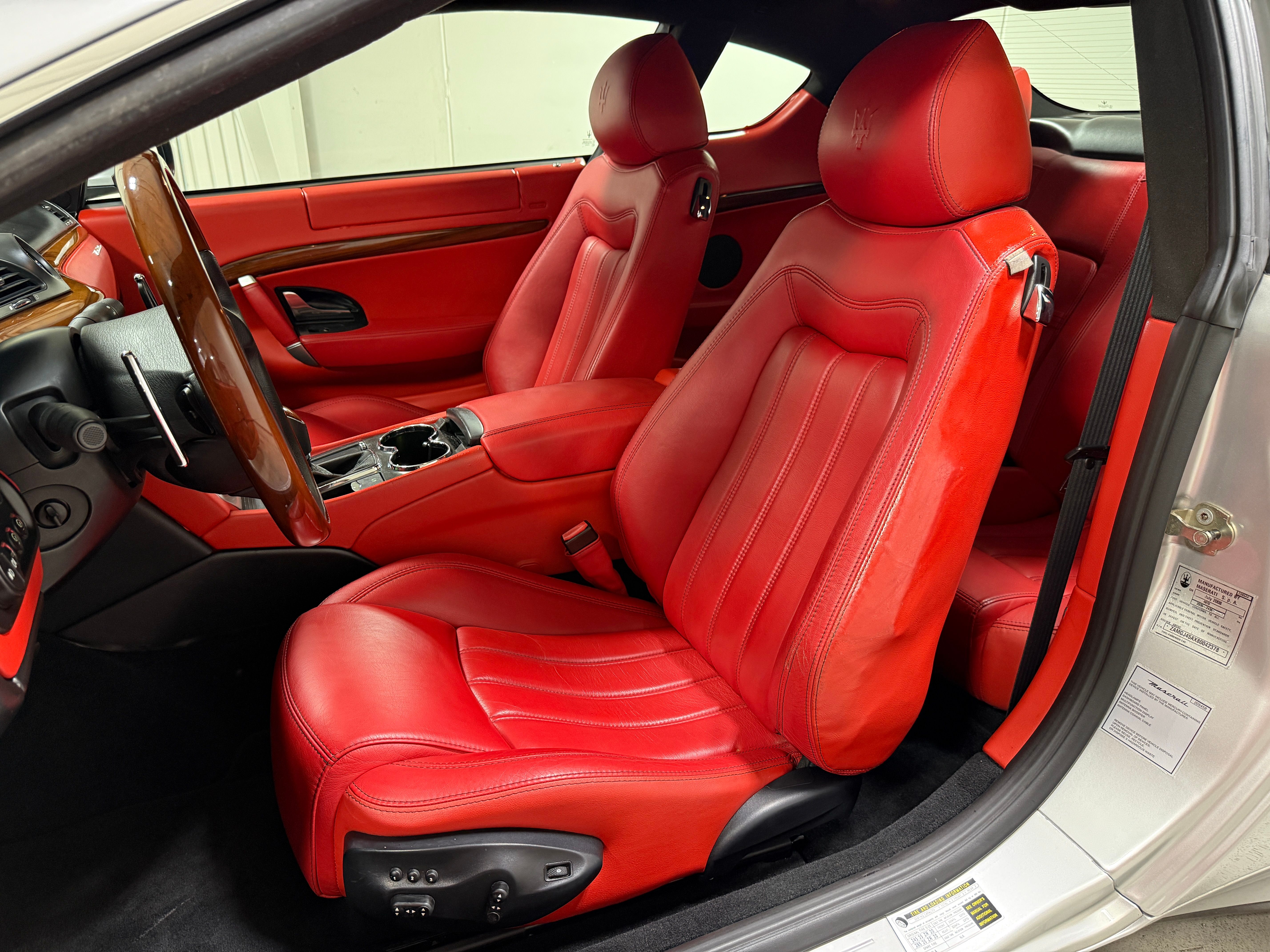Used 2008 Maserati GranTurismo Coupe RWD image 19