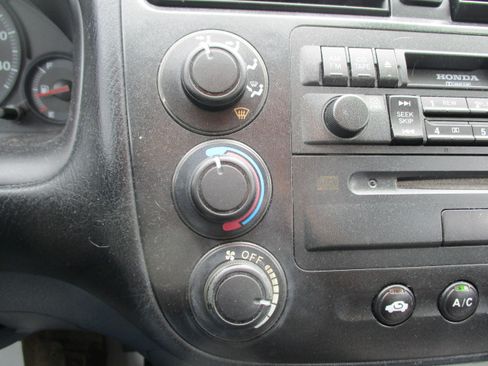 Used 2001 Honda Civic LX Sedan image 32