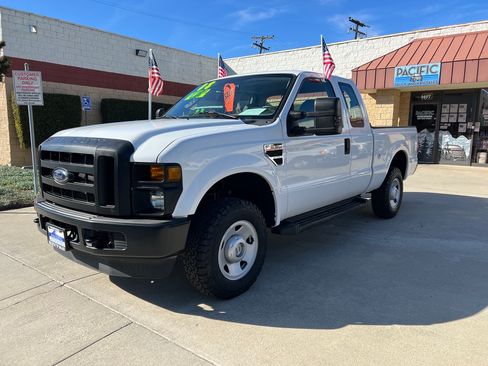 Used 2008 Ford F250 XL image 1