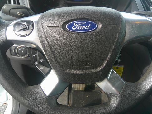 Used 2018 Ford Transit Connect XLT image 11