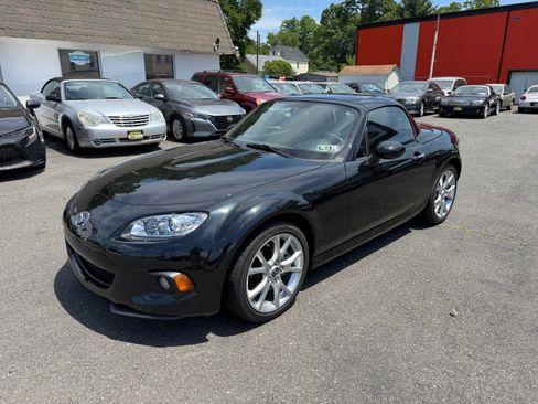 Used 2014 MAZDA MX-5 Miata Grand Touring Hard Top RWD image 22
