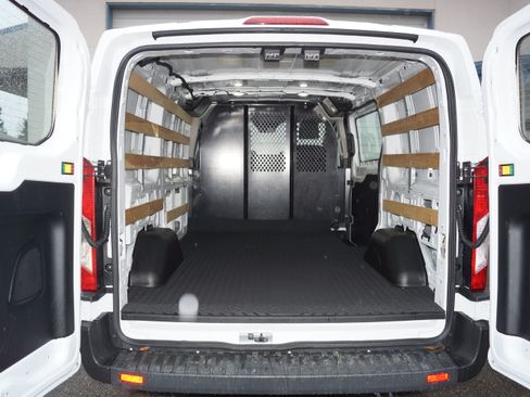 Used 2023 Ford Transit 250 image 7