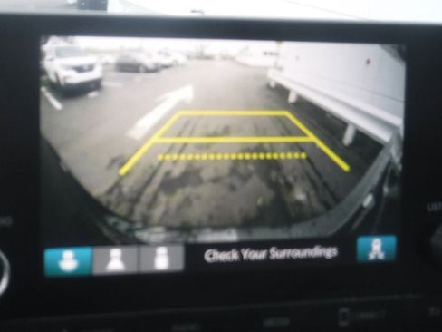 Used 2023 Honda CR-V EX image 23