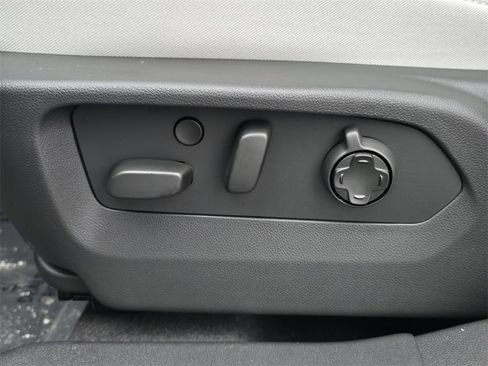 New 2026 Buick Envision Avenir image 15