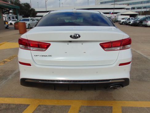 Used 2020 Kia Optima LX image 7