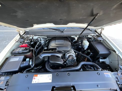 Used 2012 GMC Yukon Denali image 23