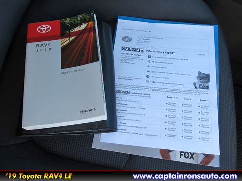 Used 2019 Toyota RAV4 LE image 17