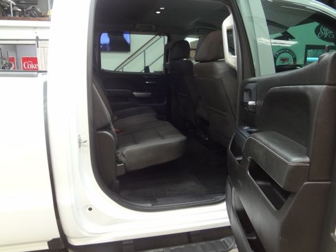 Used 2018 Chevrolet Silverado 2500 LT image 22