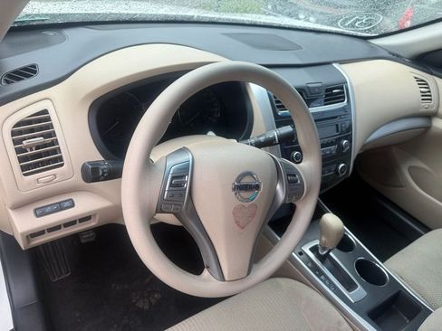 Used 2015 Nissan Altima 2.5 image 4
