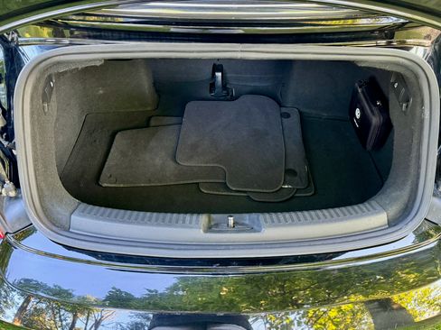 Used 2013 Volkswagen Beetle TDI Convertible FWD image 20