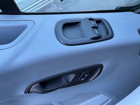 Used 2019 Ford Transit 250 image 14