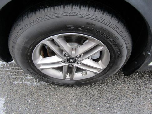 Used 2017 Hyundai Santa Fe Sport image 12