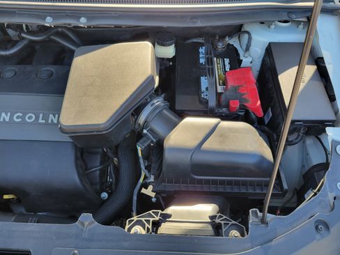 Used 2013 Lincoln MKX image 23